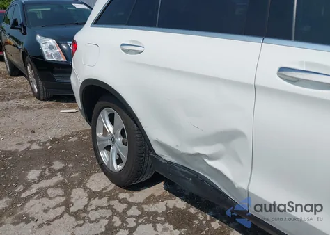 2018 Mercedes-Benz Glc 300 from USA, damaged, VIN WDC0G4JB0JV108975